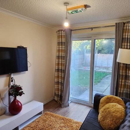 Crane Home In Dagenham With Free Wi Fi エクステリア 写真