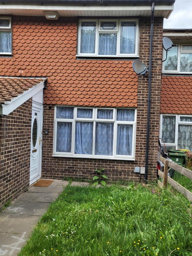 Crane Home In Dagenham With Free Wi Fi エクステリア 写真