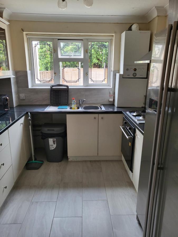 Crane Home In Dagenham With Free Wi Fi エクステリア 写真