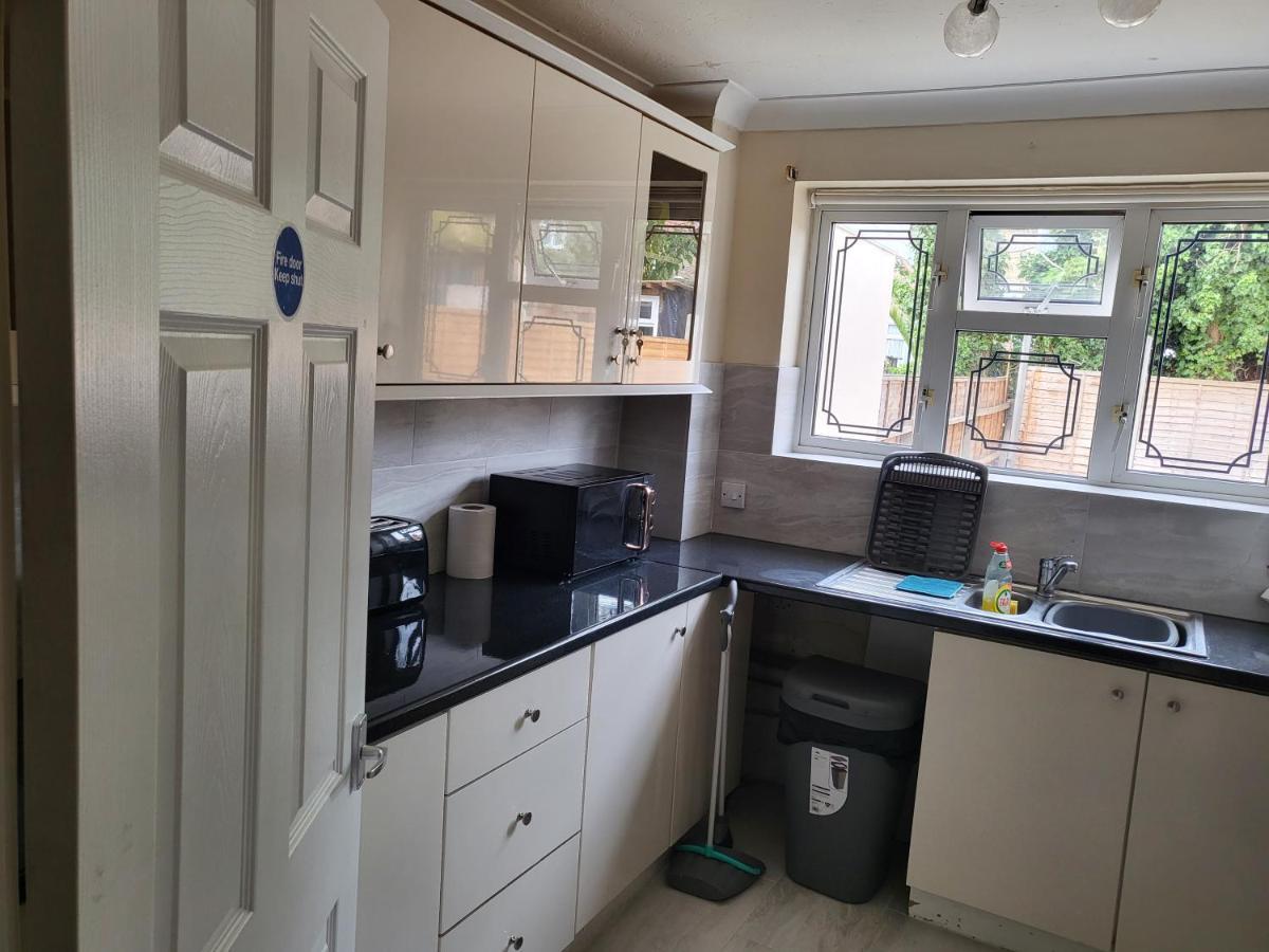 Crane Home In Dagenham With Free Wi Fi エクステリア 写真