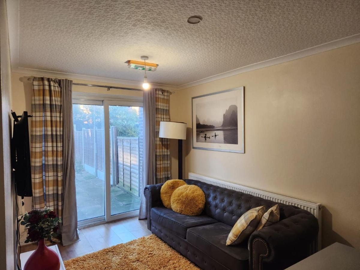 Crane Home In Dagenham With Free Wi Fi エクステリア 写真